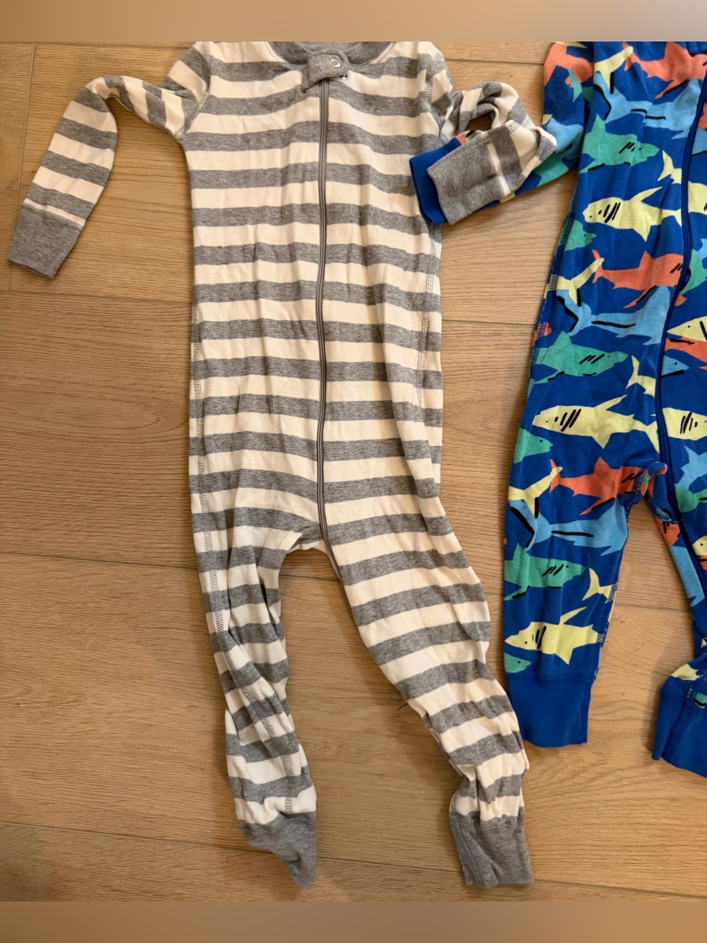 Hanna Andersson Kids Gray & White piece zip pj and shark One-Piece Pajamas